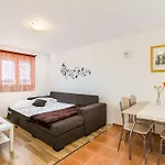 Apartmani Bregovec Maslenica * Maslenica